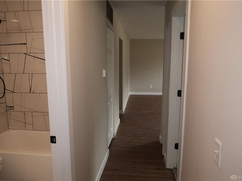 718 Ravenna Circle, Columbus, OH 43068 Photo 28