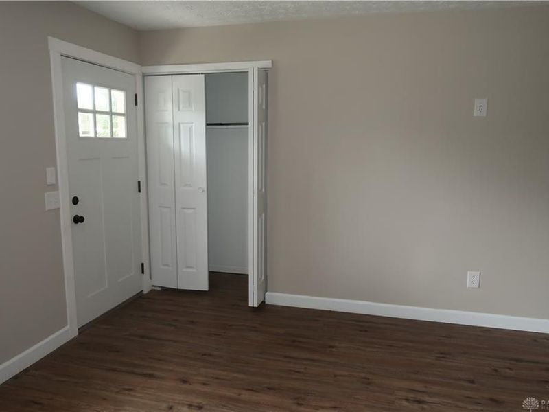 718 Ravenna Circle, Columbus, OH 43068 Photo 8