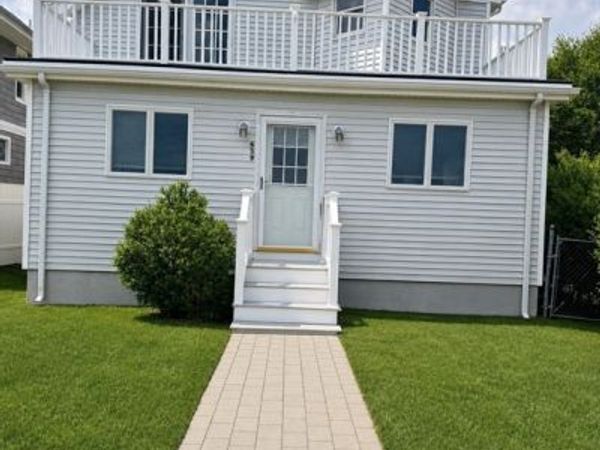 639 Quincy Shore Dr, Quincy, MA 02170