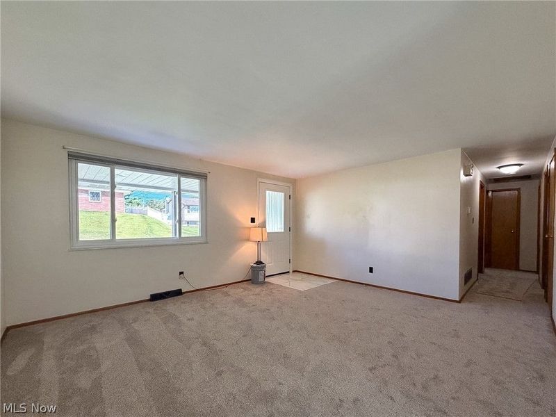 106 Penn Avenue, Mingo Junction, OH 43938 Photo 6