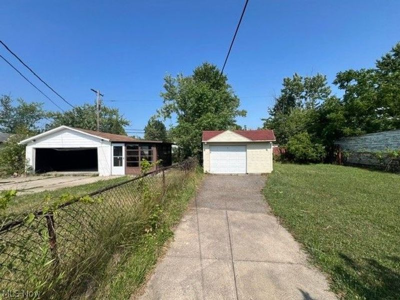4419 E 156th Street, Cleveland, OH 44128 Photo 10