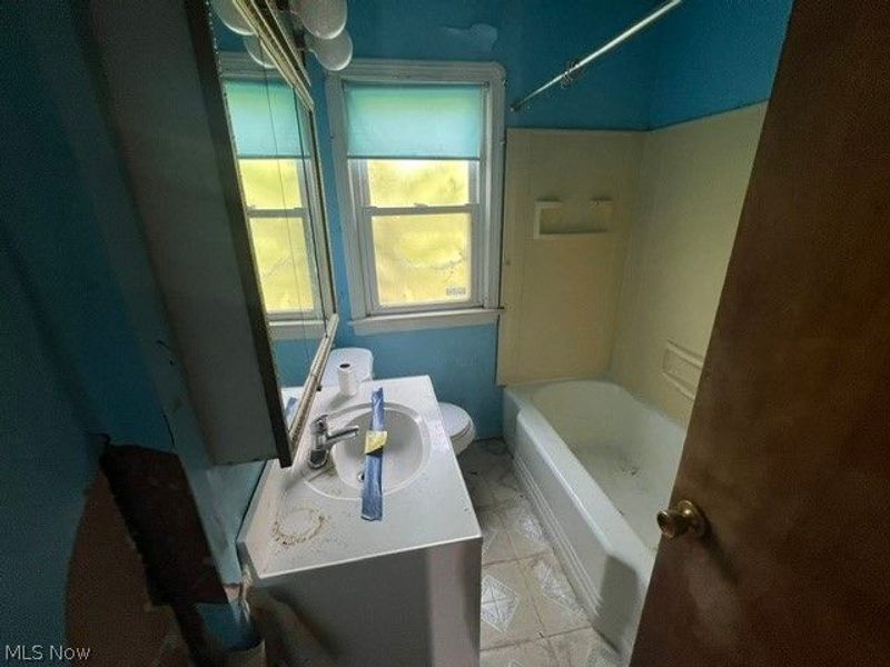 4419 E 156th Street, Cleveland, OH 44128 Photo 4