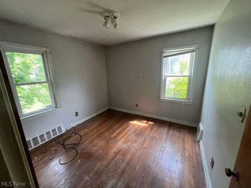 4419 E 156th Street, Cleveland, OH 44128 Photo 5