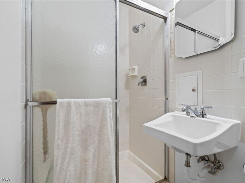 24809 Electric Drive, Bay Village, OH 44140 Photo 25