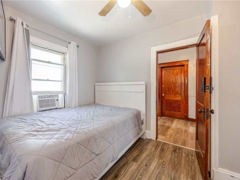 18606 Cherokee Avenue, Cleveland, OH 44119 Photo 14