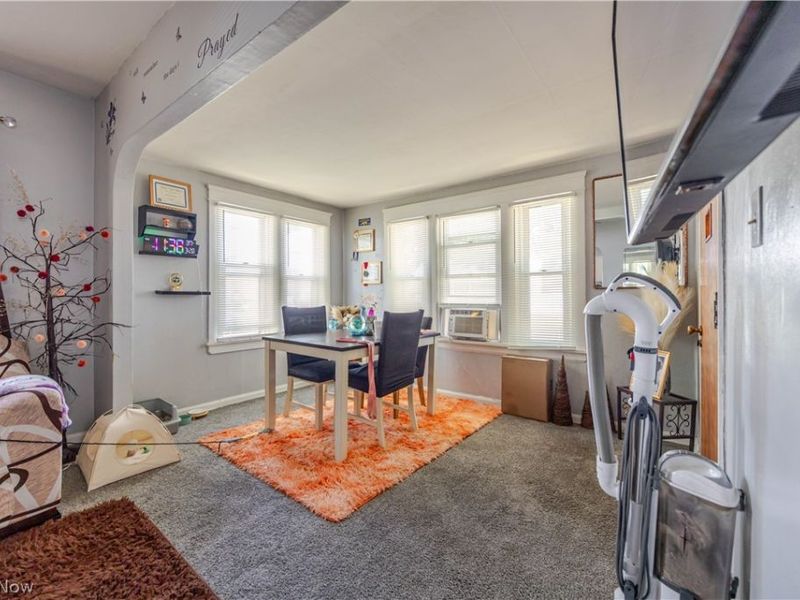 18606 Cherokee Avenue, Cleveland, OH 44119 Photo 7