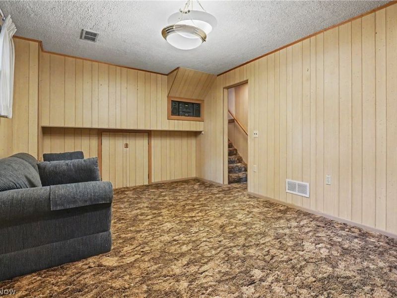 7436 Sugartree Drive, Youngstown, OH 44512 Photo 24