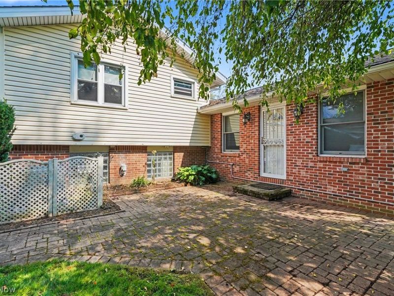 7436 Sugartree Drive, Youngstown, OH 44512 Photo 31