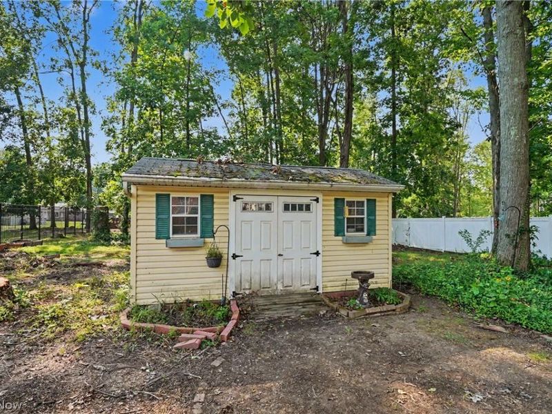 7436 Sugartree Drive, Youngstown, OH 44512 Photo 36