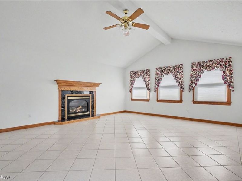 7436 Sugartree Drive, Youngstown, OH 44512 Photo 9