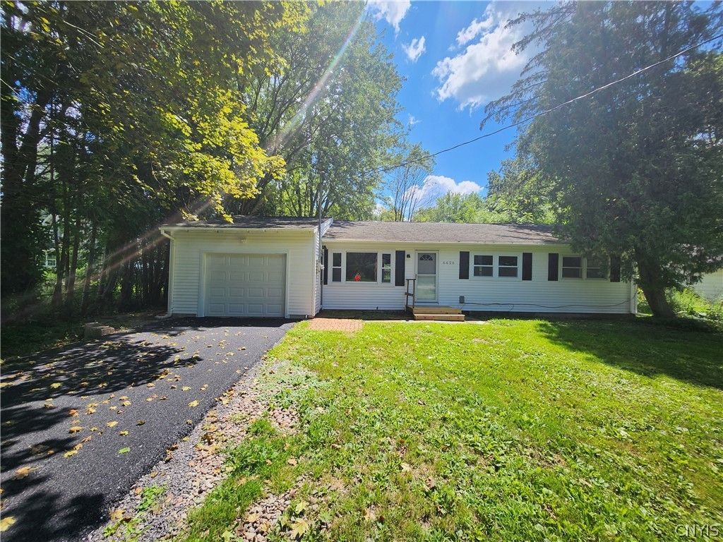 6626 State Route 31, Cicero, NY 13039 Main Photo