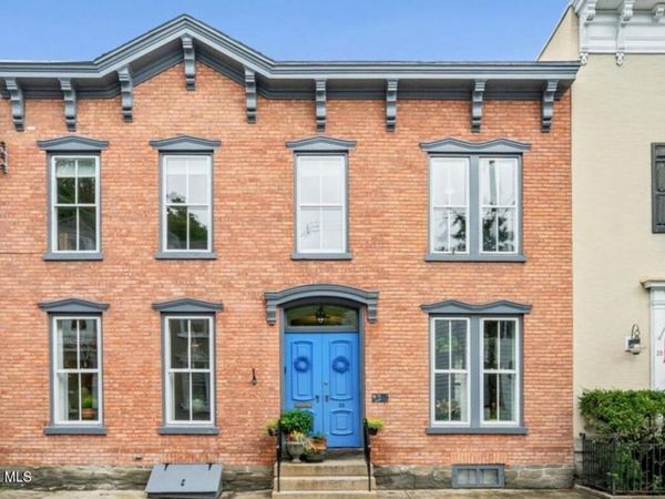 33 Front Street, Schenectady, NY 12305