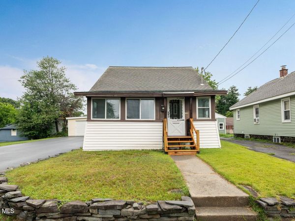 39 Fern Avenue, Albany, NY 12205