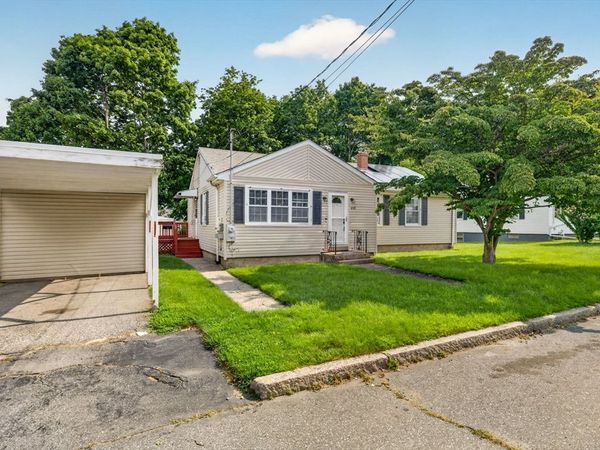 458 Orswell St, Fall River, MA 02721