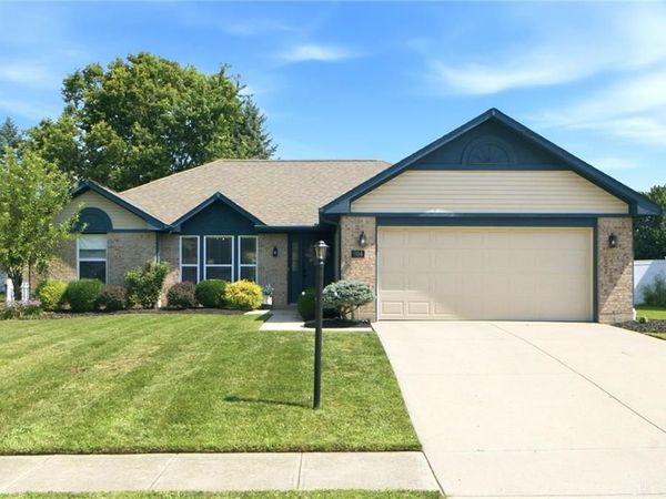 904 Sunset Drive, Englewood, OH 45322