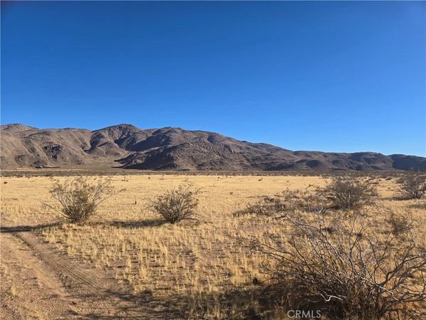 108900 SF Bellflower Street , Apple Valley, CA 92308