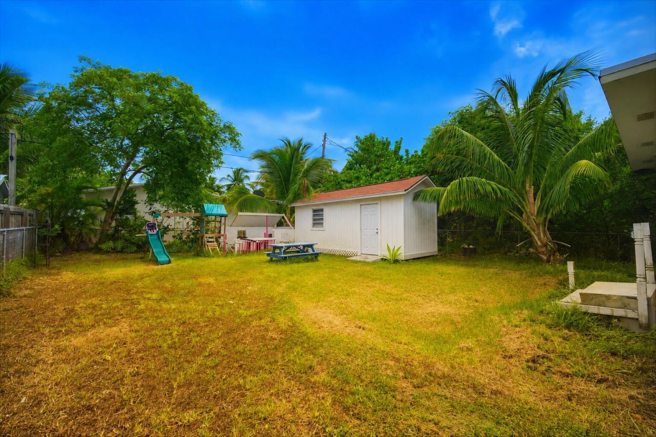 30354 Palm Drive, Big Pine Key, FL 33043 Photo