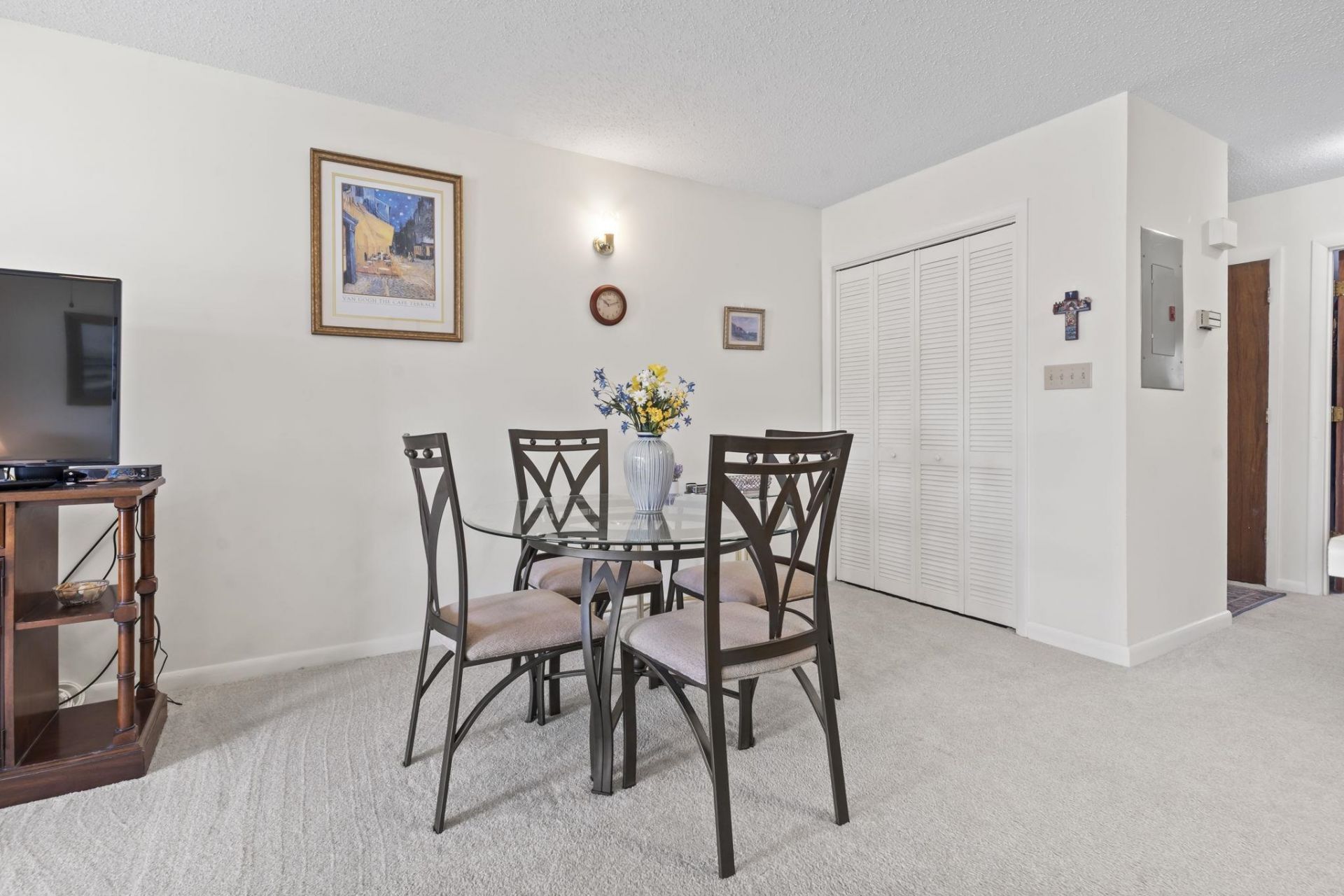 500 Fairway Village Dr.  Photo 14