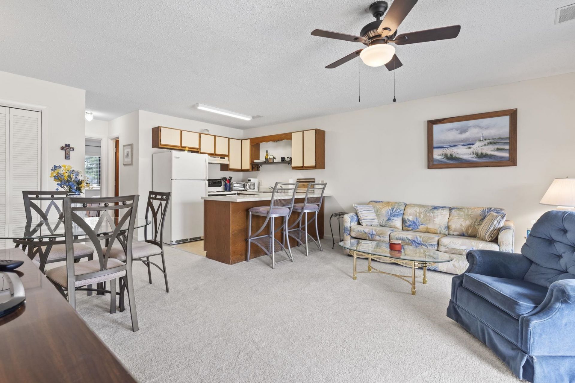 500 Fairway Village Dr.  Photo 21