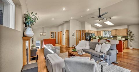 1629 Cree Street, South Lake Tahoe, CA 96150 Photo