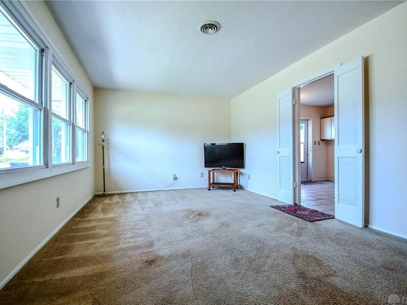 2263 S Aragon Avenue, Kettering, OH 45420 Photo 9