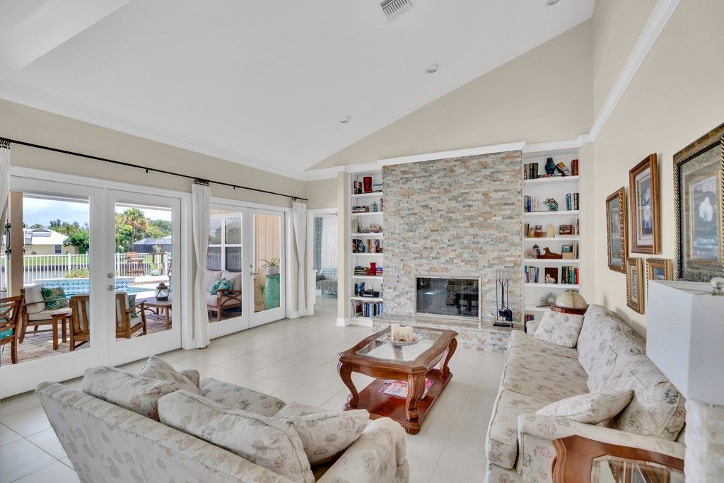 72 Cache Cay Drive, Vero Beach, FL 32963 Photo