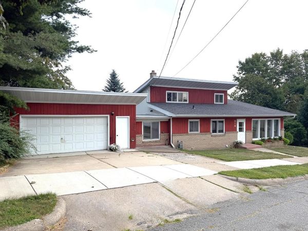 814 HILLCREST AVENUE, Wausau, WI 54401