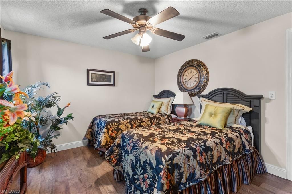 4536 Vinsetta Ave, North Fort Myers, FL 33903 Photo