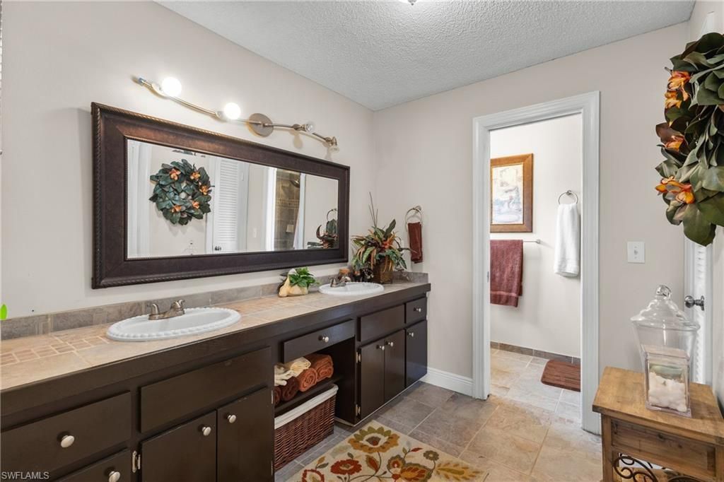 4536 Vinsetta Ave, North Fort Myers, FL 33903 Photo