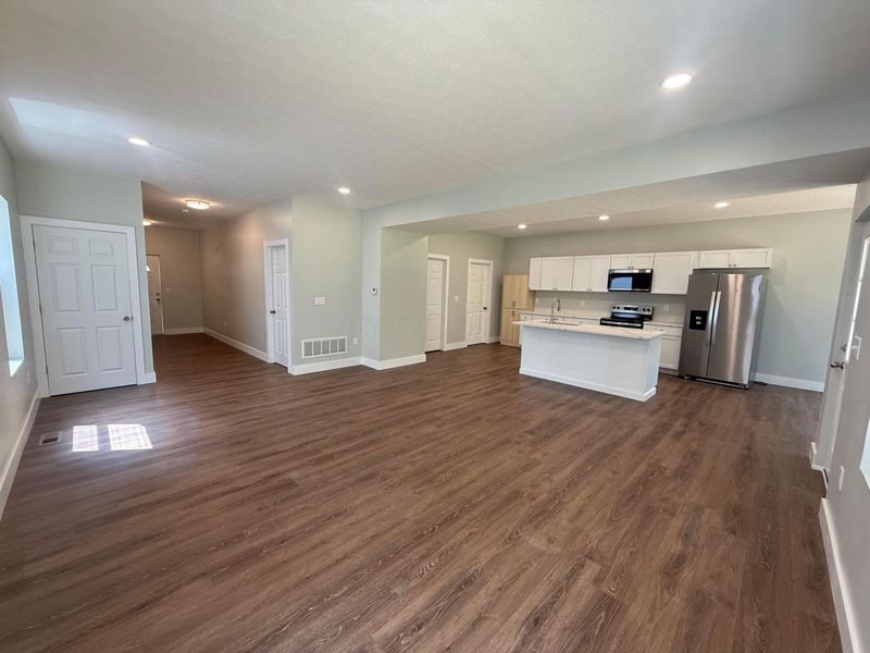 2614 Clybourne Road , Columbus, OH 43231 Photo 7