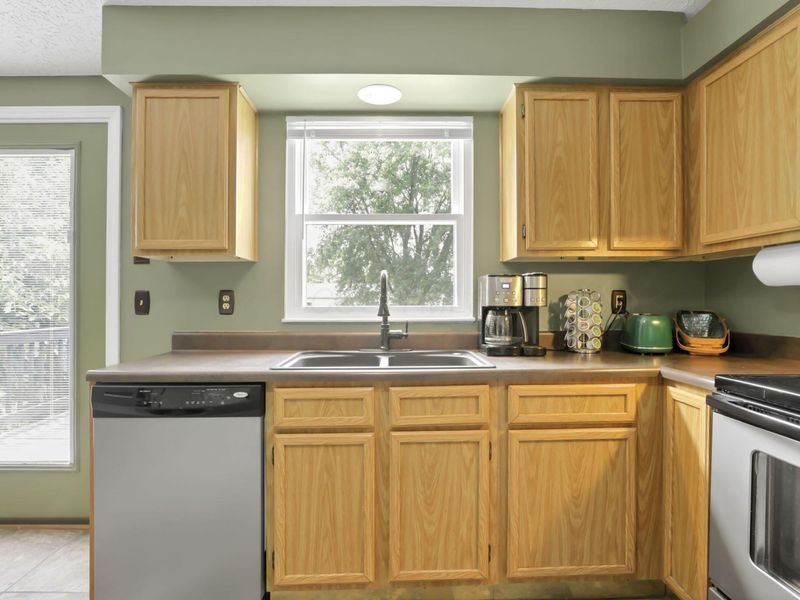 6991 Endsleigh Drive, Reynoldsburg, OH 43068 Photo 16