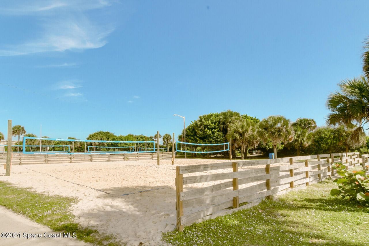 410 Oriole Lane , Indialantic, FL 32903 Photo