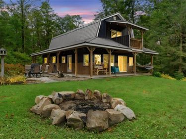 822 Deans Pond Road, Marathon, NY 13803