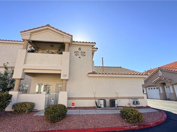 3327 Erva Street , Unit 123, Las Vegas, NV 89117