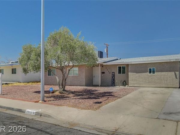 2300 Dune Drive, Las Vegas, NV 89106