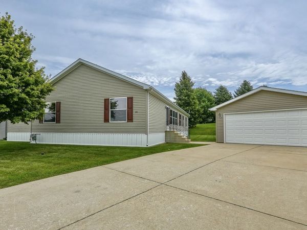 1078 Aspen Drive , Manteno, IL 60950