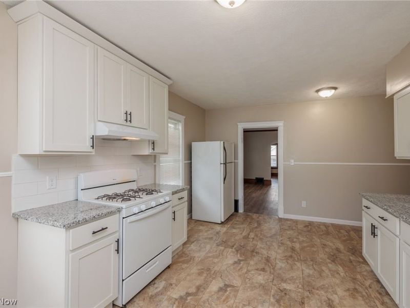 3720 Biddulph Avenue, Cleveland, OH 44109 Photo 16