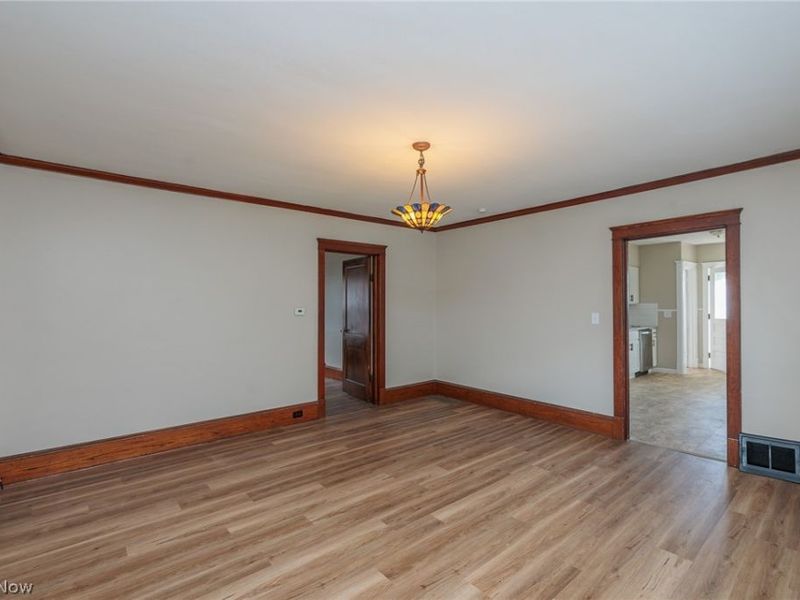 3720 Biddulph Avenue, Cleveland, OH 44109 Photo 8