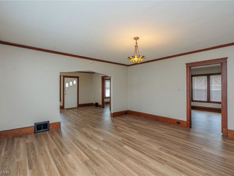 3720 Biddulph Avenue, Cleveland, OH 44109 Photo 9