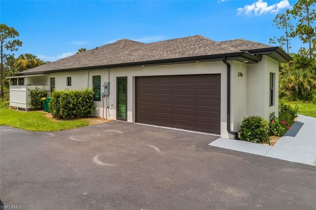 2286 2nd Ave Se, Naples, FL 34117 Photo