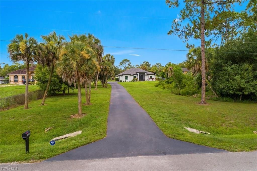 2286 2nd Ave Se, Naples, FL 34117 Photo