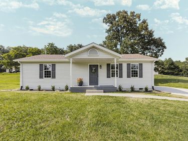 48 Windy Cove Lane, Stanton, KY 40380