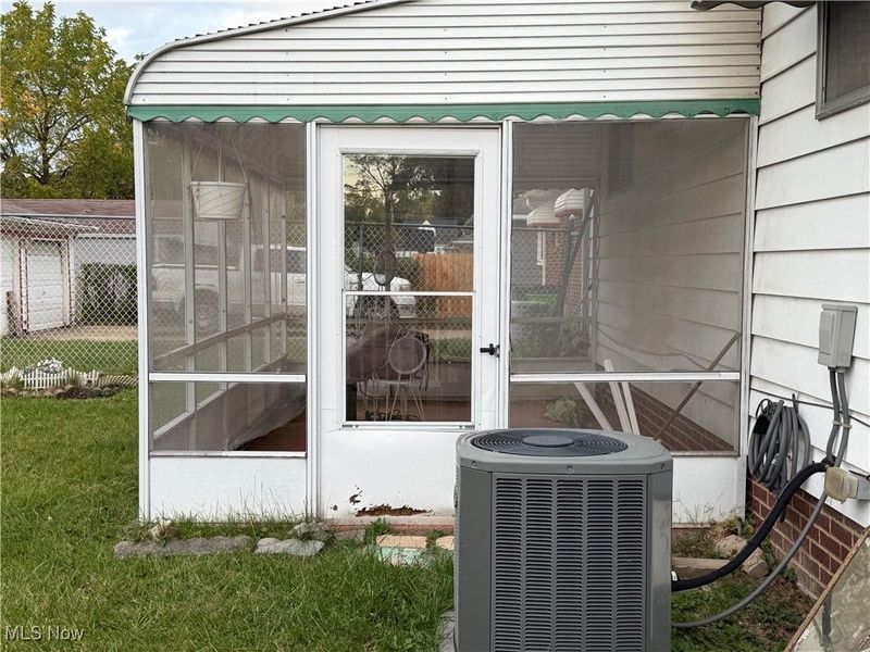 4722 Beechgrove Avenue, Garfield Heights, OH 44125 Photo 26