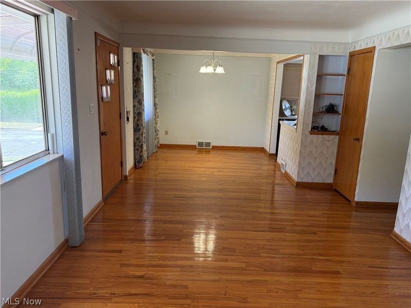 4722 Beechgrove Avenue, Garfield Heights, OH 44125 Photo 3