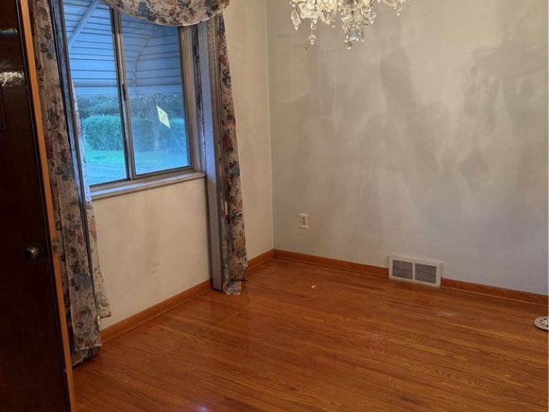 4722 Beechgrove Avenue, Garfield Heights, OH 44125 Photo 5