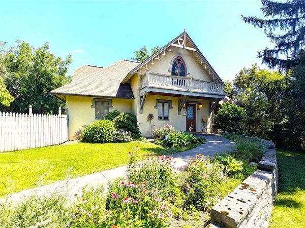 101 Ambergate Road , Syracuse, NY 13214