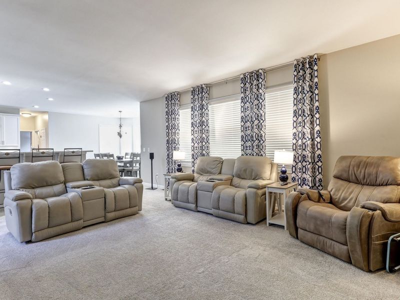 8604 Treeline Drive, Florence, KY 41042 Photo 8