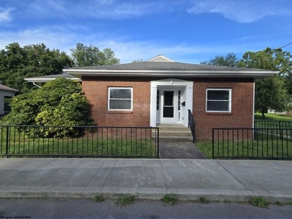 331 Maple Avenue, Grafton, WV 26354