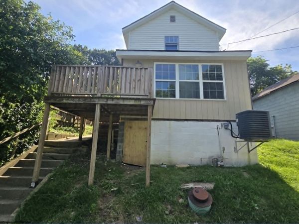 669 Summit Park Avenue, Clarksburg, WV 26301
