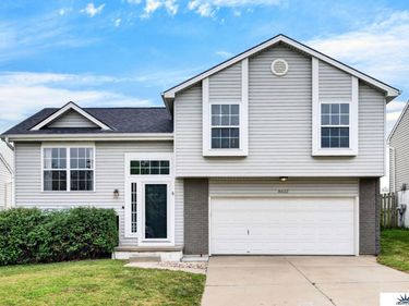 16623 Patrick Avenue, Omaha, NE 68116